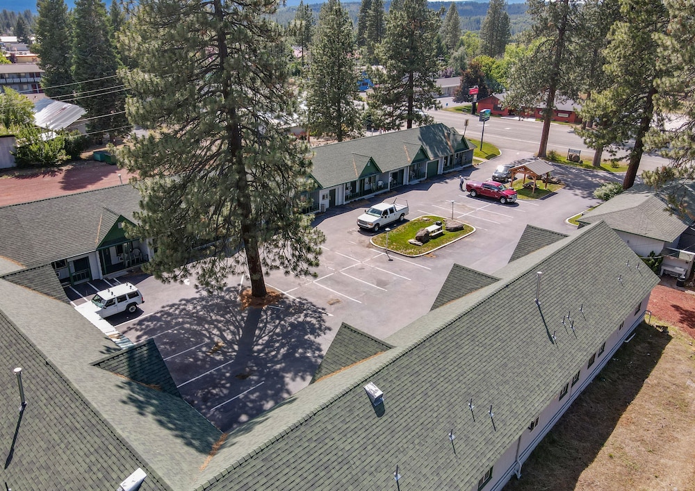 Green Gables Motel & Suites - photo 65