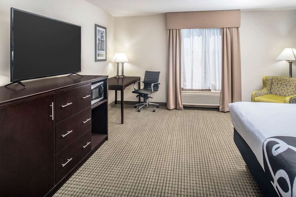 La Quinta Inn & Suites by Wyndham Moscow Pullman - photo 11