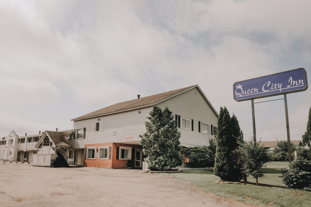 Queen City Inn — hotel in Bangor