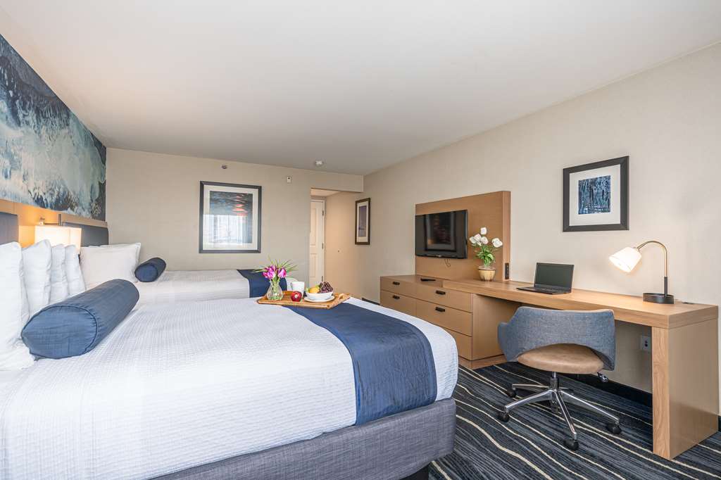 Best Western Plus Marina Gateway Hotel - photo 37