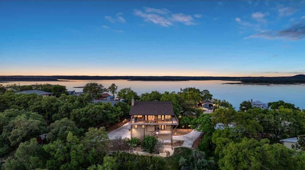 Canyon Lakehouse Panoramic Lake Views With Firepit in Canyon Lake, United States