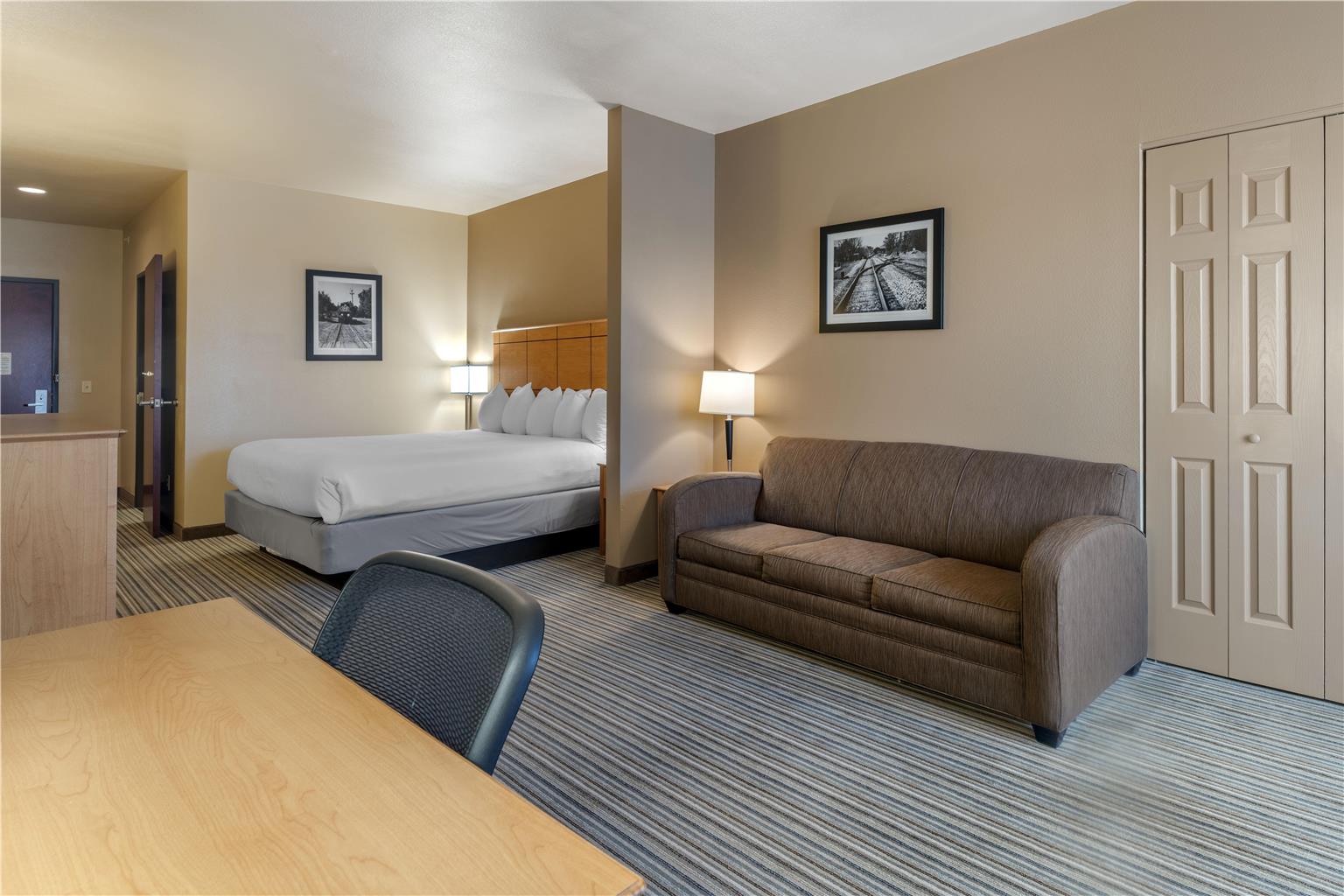 Best Western Shelby Inn & Suites - photo 22