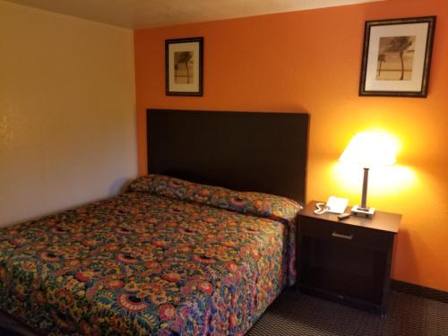 Americas Best Inn Macon - photo 10