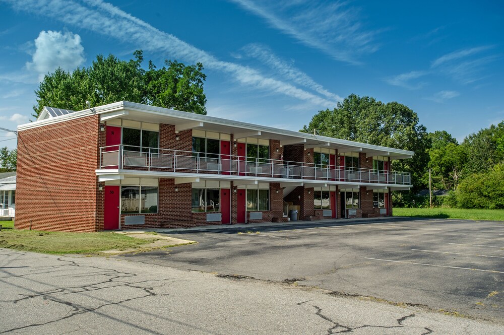 Coach House Inn - photo 46