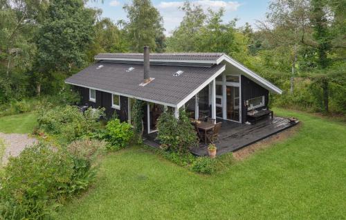 Beautiful Home In Grenaa With Wifi — 4-Star Luxury Hotel in Grenaa, Denmark