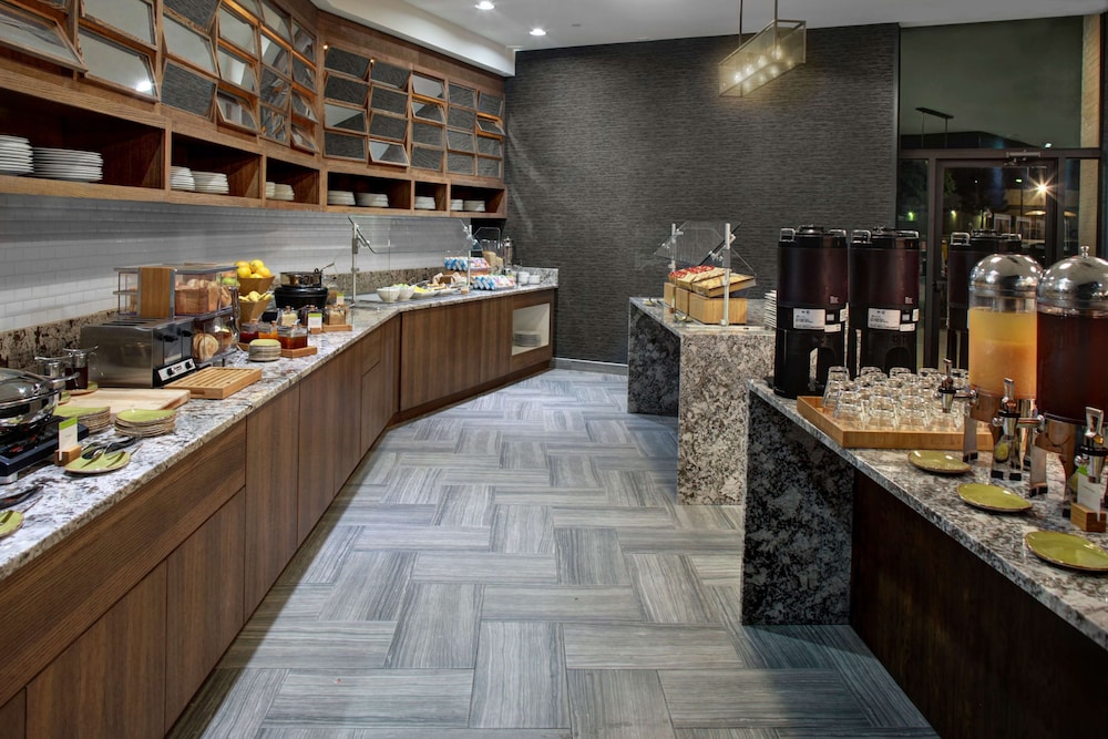 DoubleTree by Hilton Hotel Arlington DFW South - photo 16