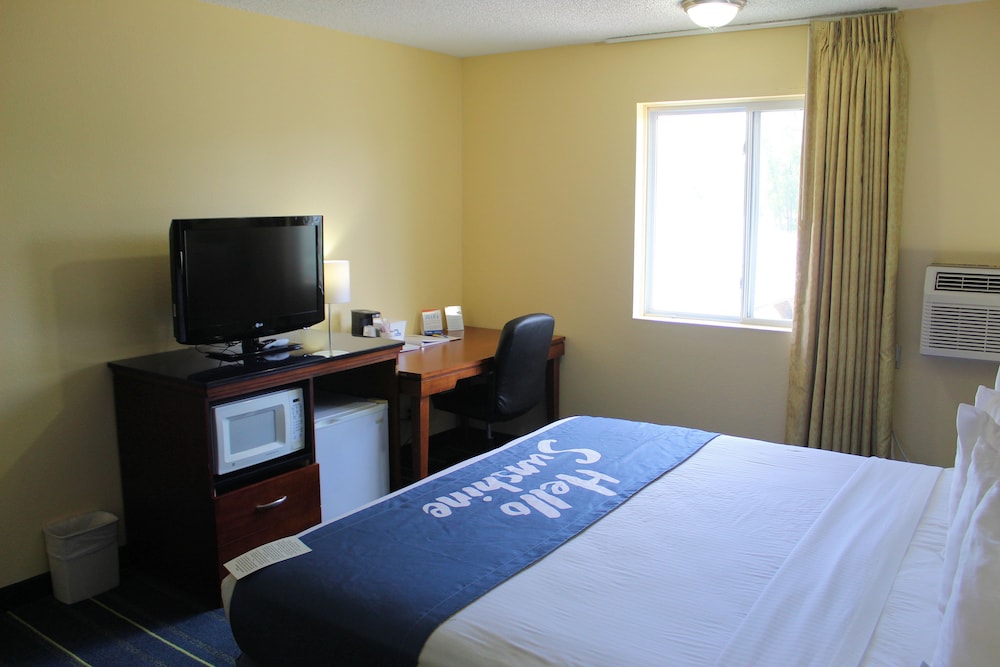 Days Inn & Suites by Wyndham Gunnison - photo 17