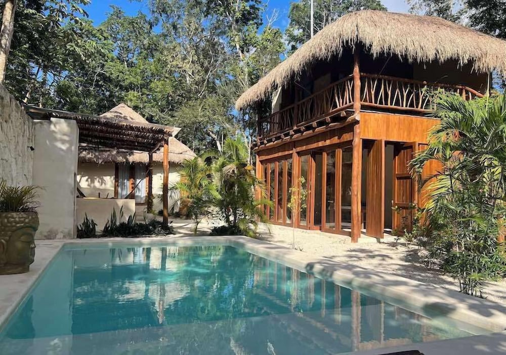Lodge Tzunum Jade — 5-Star Luxury Hotel in Tulum, Mexico