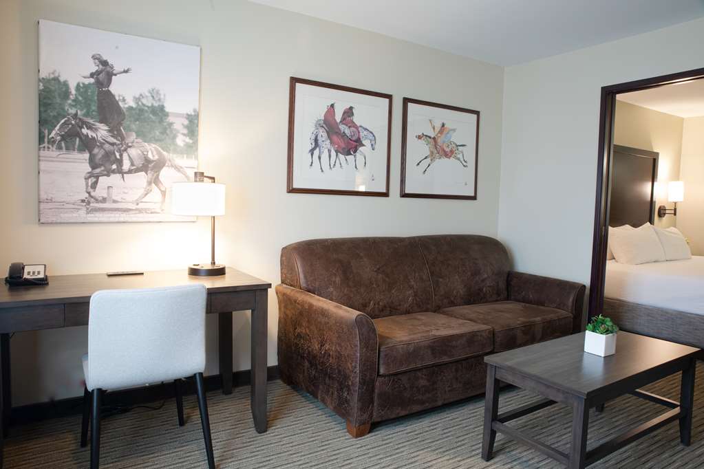 Oxford Suites Pendleton - photo 4