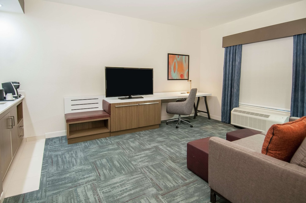 Hilton Garden Inn Jackson Clinton - photo 17