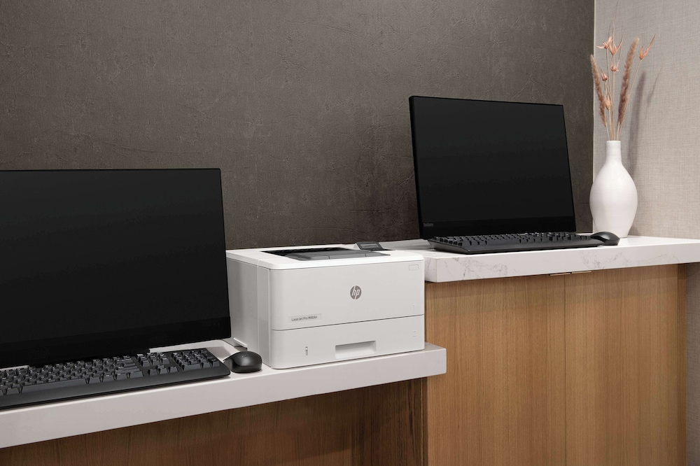 Hampton Inn & Suites Paso Robles - photo 39