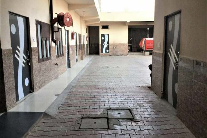 Goroomgo Jayanti Dham Mathura in Mathura, India