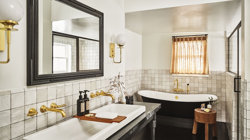 The Inn at Mattei's Tavern Auberge Collection - photo 47