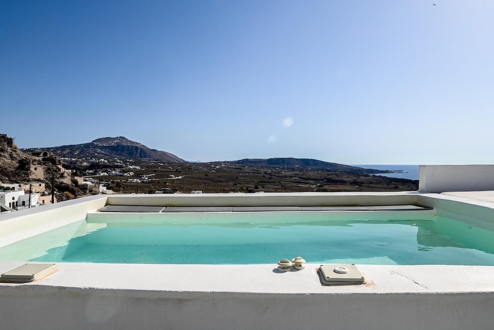 Chez Constant - carbon neutral hotel in Unknown City