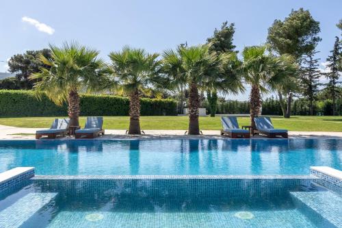 Tatoi Estate Luxury Pool Villa — 4-Star Luxury Hotel in Athens, Greece