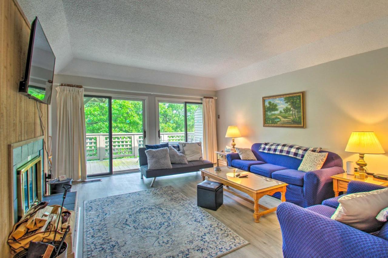 Idyllic Wintergreen Condo with Resort Amenities - photo 2