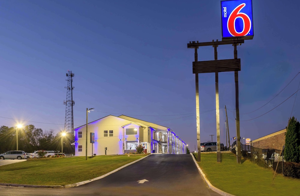 Motel 6 Commerce Ga — Commerce