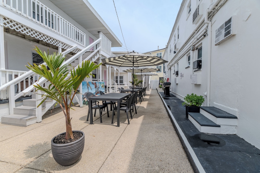 Alante Oceanfront Motel - photo 26