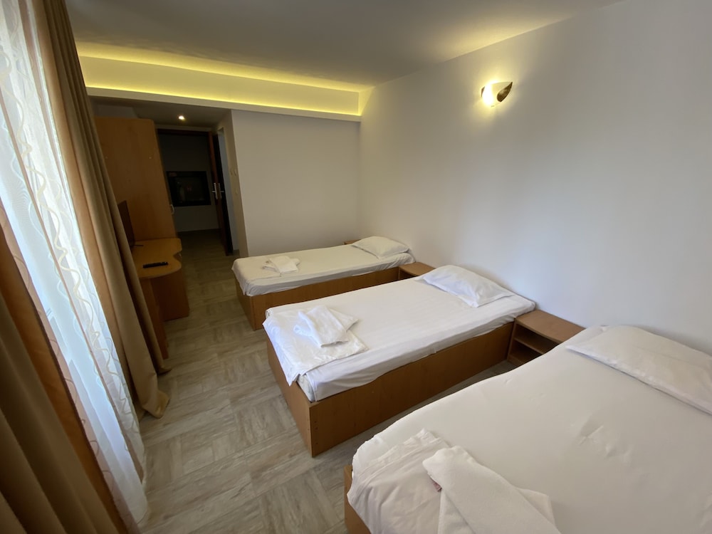 Hotel Gorj — Targu Jiu — photo 4