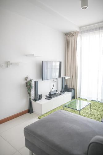 Le Cote Thonglor Soi 8 Top Floor 2 Balcony 55sqm