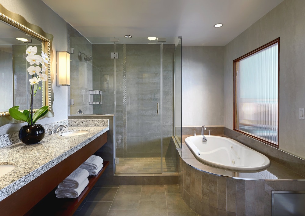 Loews Hollywood Hotel - photo 26