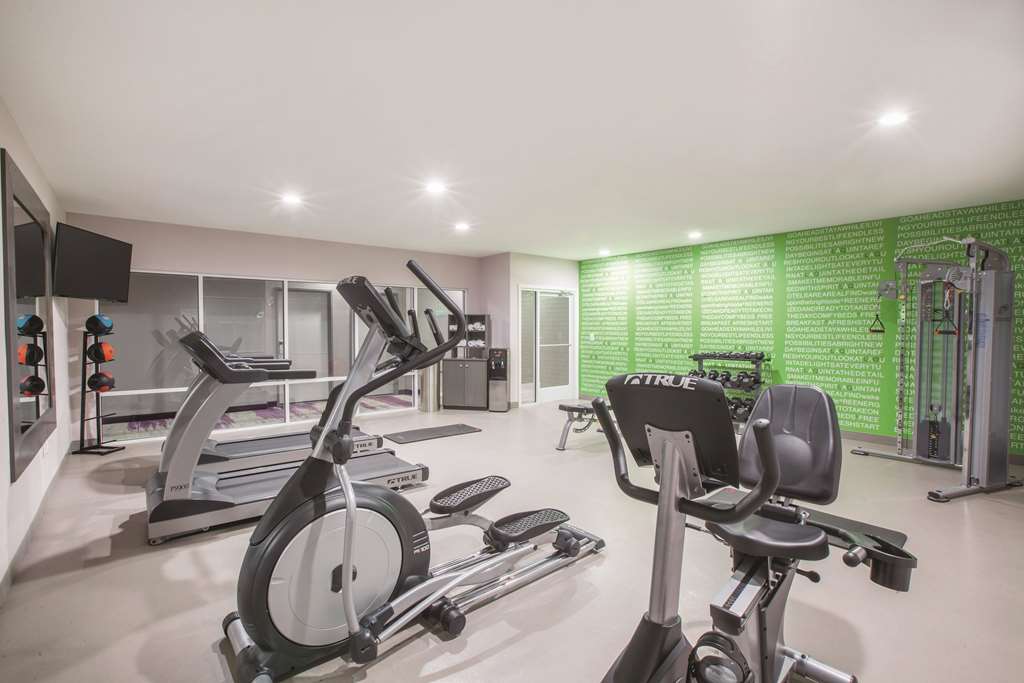 La Quinta Inn & Suites by Wyndham Kingsville - photo 6