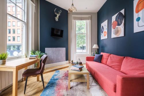 Sunny Corner Apartment in Center of London — 4-Star Luxury Hotel in London, United Kingdom