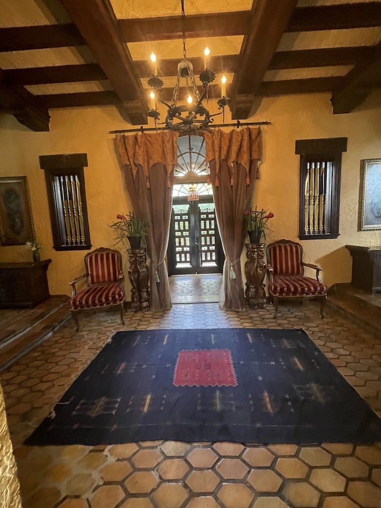 Young Mansion - photo 7
