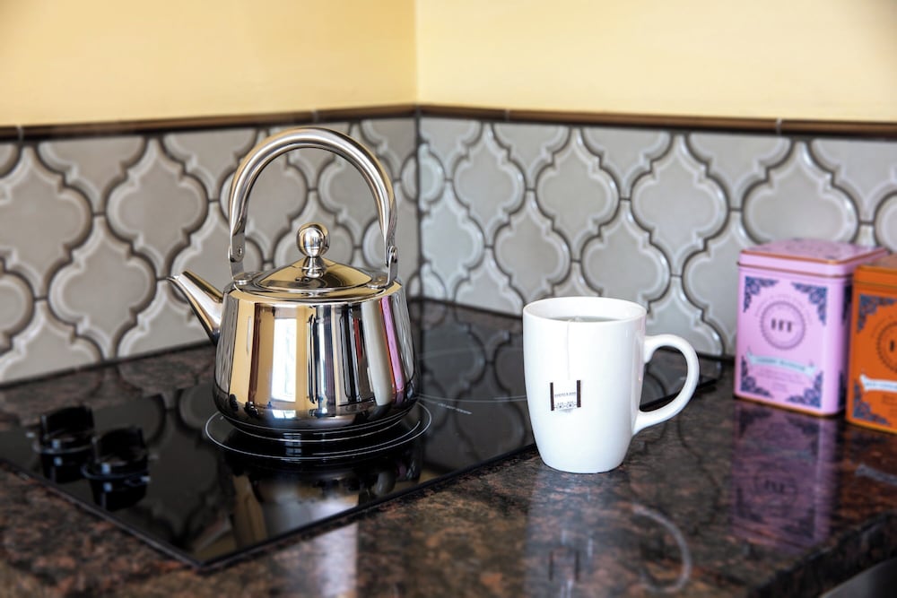 Park Lane Suites and Inn - photo 18