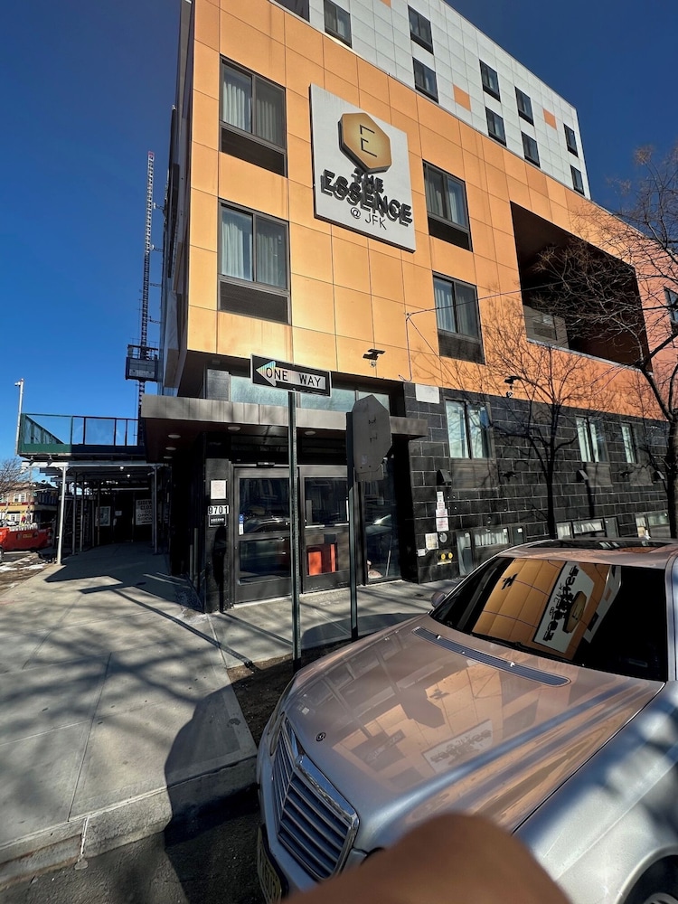 The Essence Hotel At Jfk - photo 13