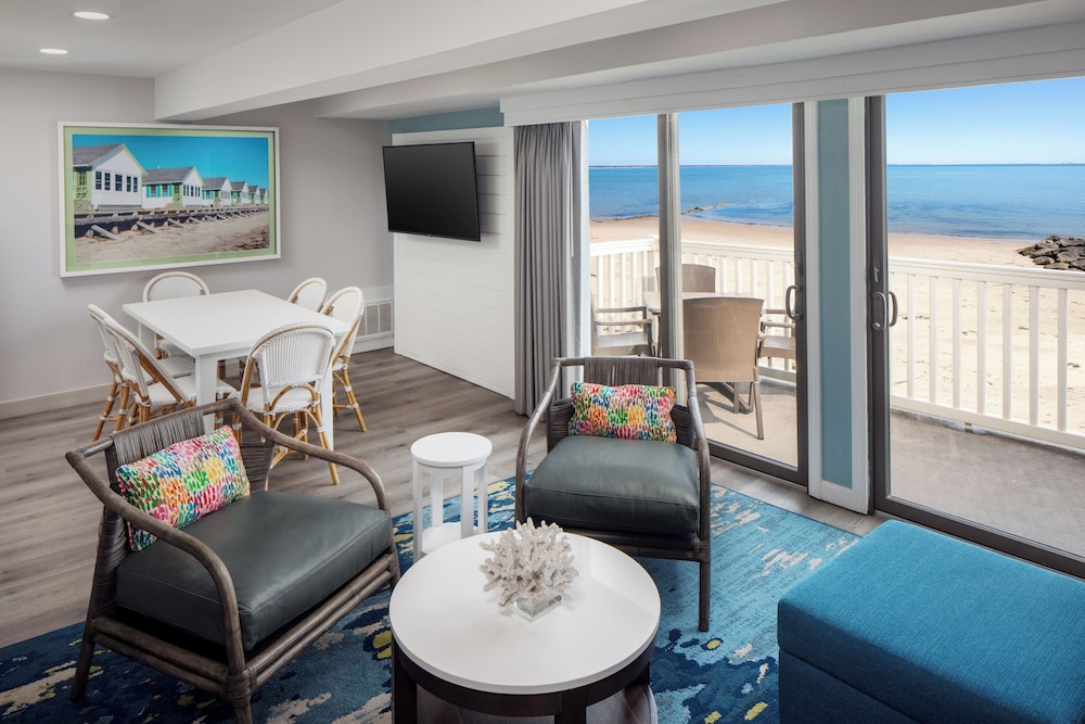 Surfside Hotel and Suites - photo 27