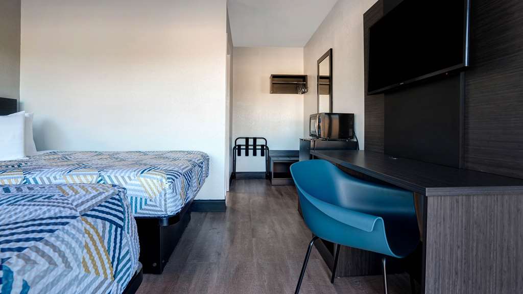 Motel 6 Arcata CA Cal Poly Humboldt - photo 14