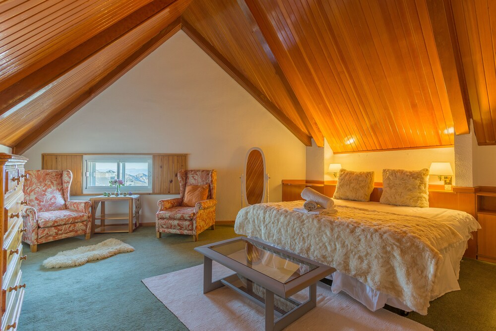 Nevadasuite Plaza in Monachil, Spain