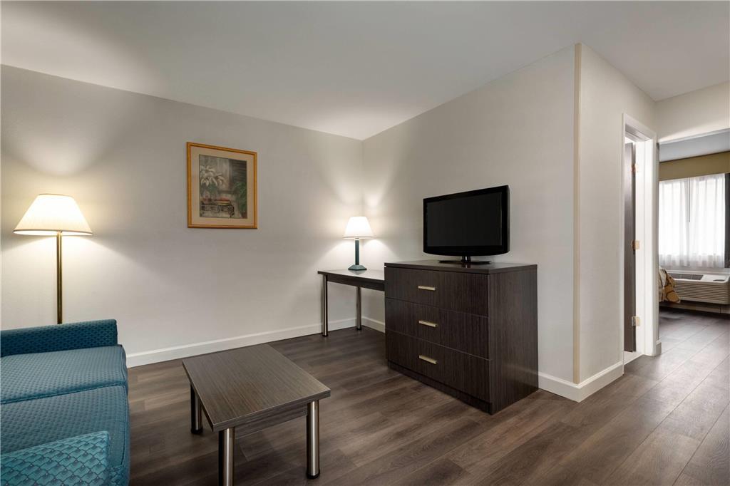Baymont by Wyndham Branford New Haven - photo 22