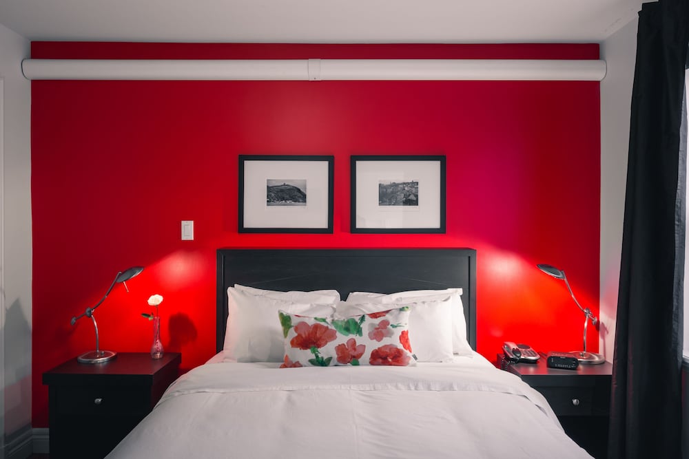 Hometel On Signal Hill