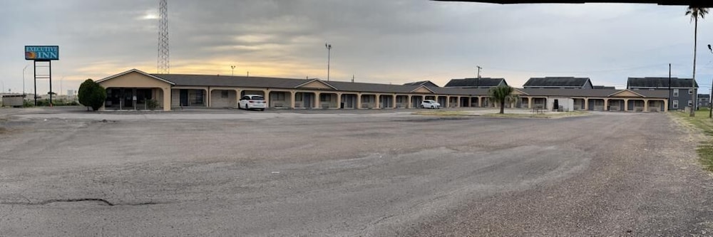 Executive Inn - last minute hotel in Robstown