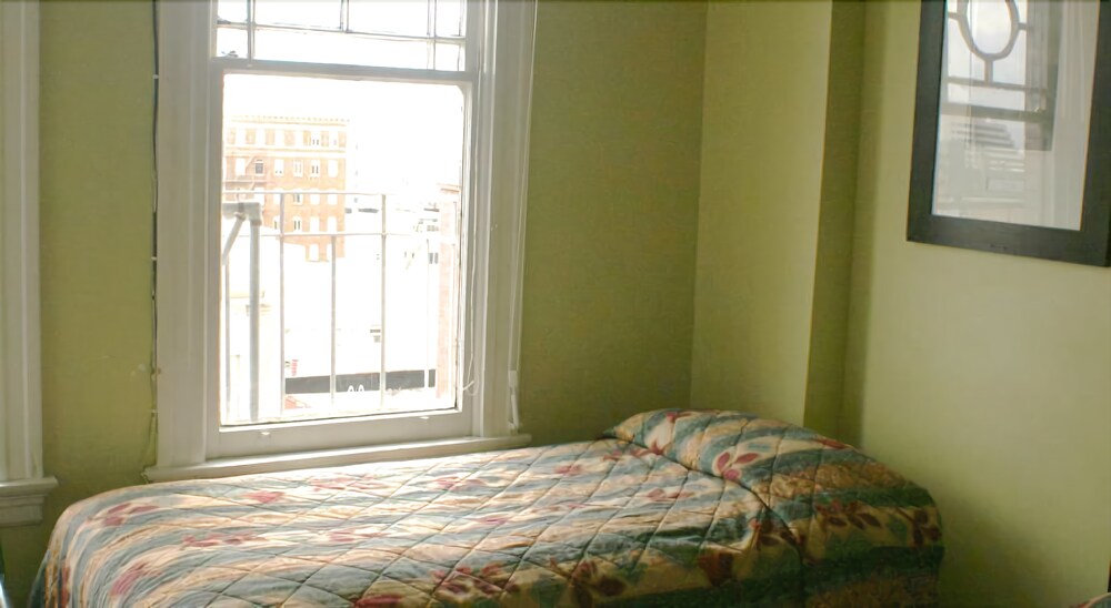 Dakota Hotel - photo 20