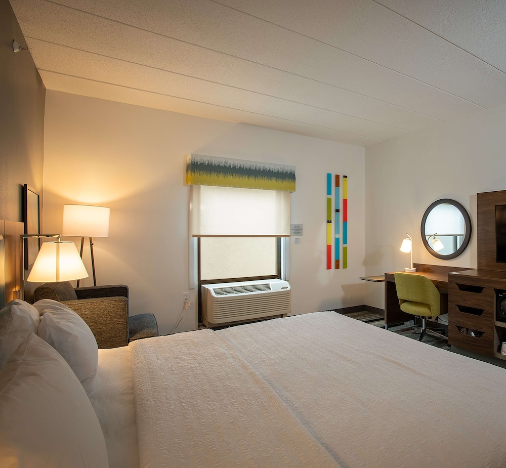 Hampton Inn Seaford - photo 11