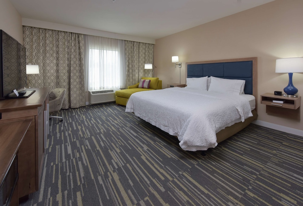 Hampton Inn & Suites Seattle Redmond - photo 9