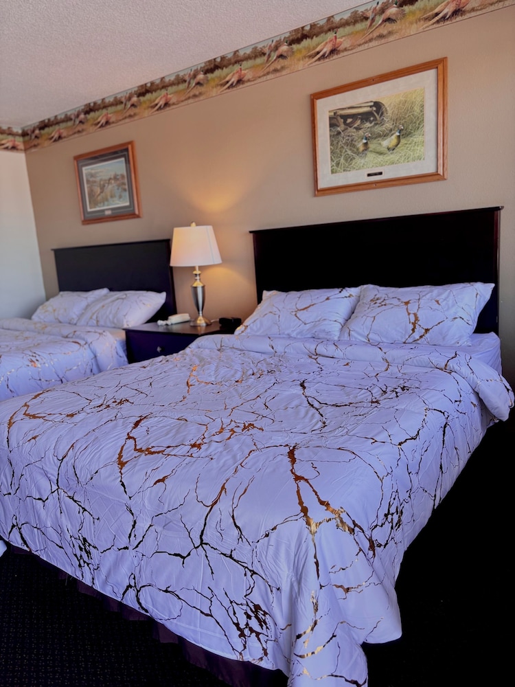 Dakota Inn - photo 15