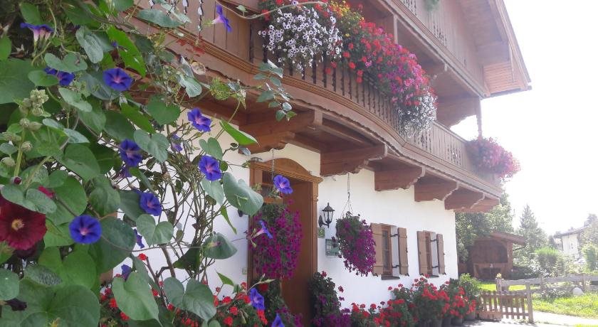 Haus Barbara — 4-Star Luxury Hotel in Itter, Austria