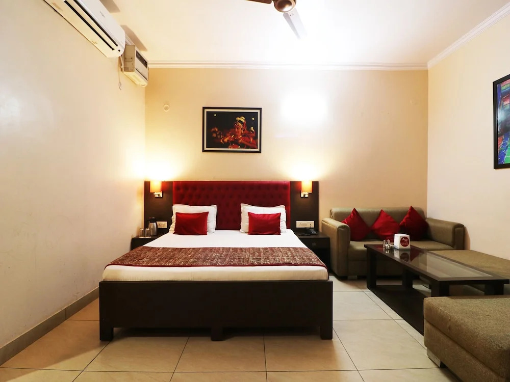 Palette Alka Motel in Bulandshahr, India