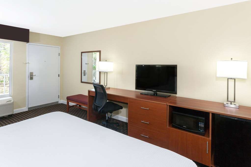 Days Inn by Wyndham Port Charlotte Punta Gorda - photo 6