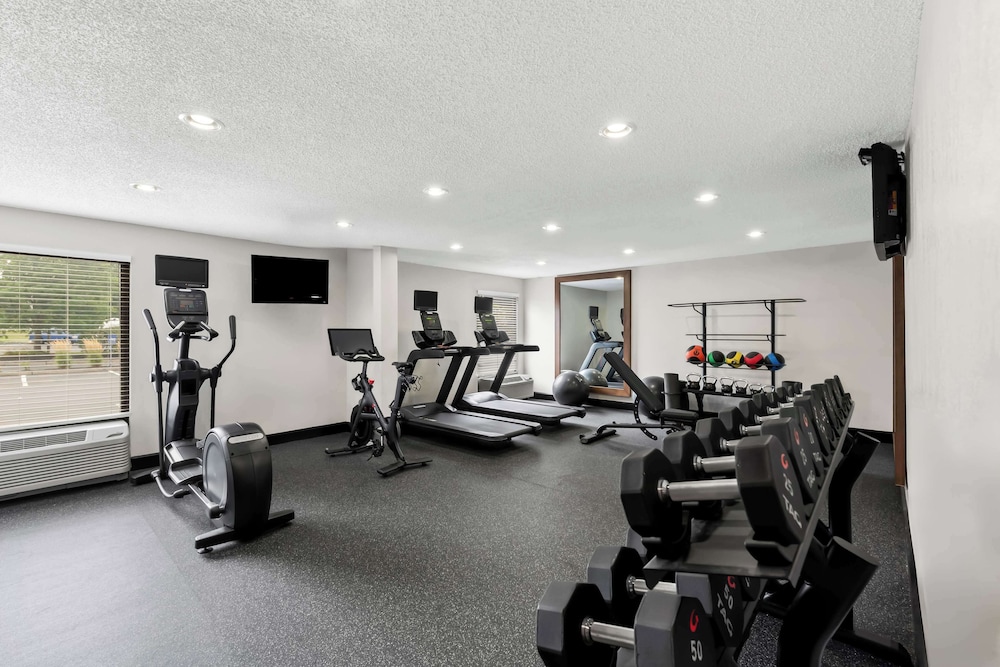 Hampton Inn Pennsville - photo 29