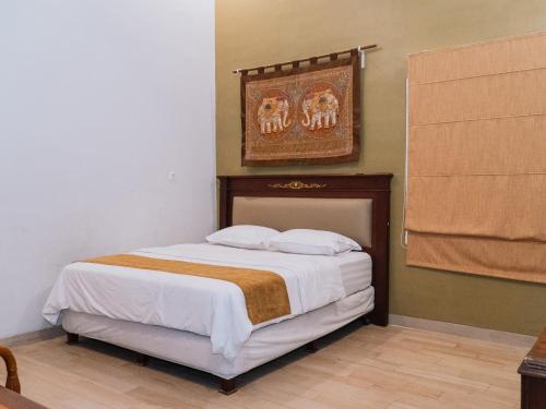 TM 16 Padang Mentawai Tour Package Airport Transport Sumatra Local Touch in Padang, Indonesia