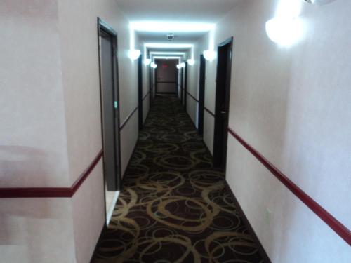 Garden Inn Fitzgerald - photo 11