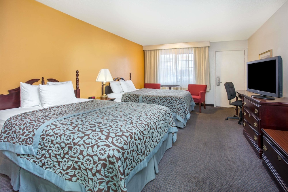 Days Inn by Wyndham Grand Junction - photo 11