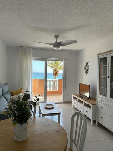 Hawaii Iv 2B La Manga By Watermelon — 4-Star Luxury Hotel in La Manga Del Mar Menor, Spain