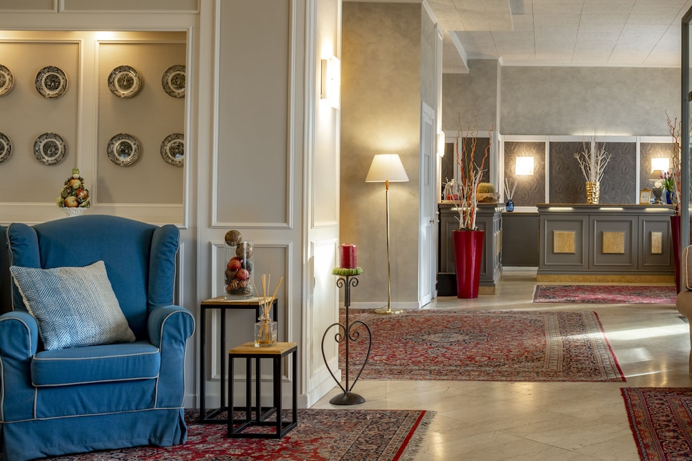 Hotel Ambasciatori — 4-Star Luxury Hotel in Brescia, Italy