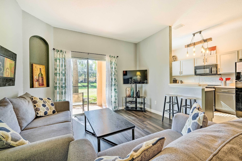 9 Mi to Disney Davenport Townhome with Resort Pool - photo 2